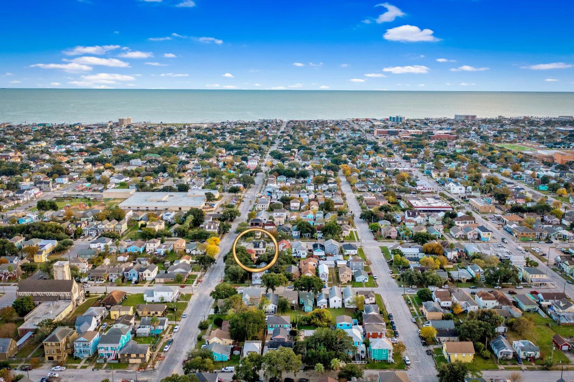 Historic 1871 Coastal Breeze With Heated Pool - Restoring Galveston Vila Exterior foto